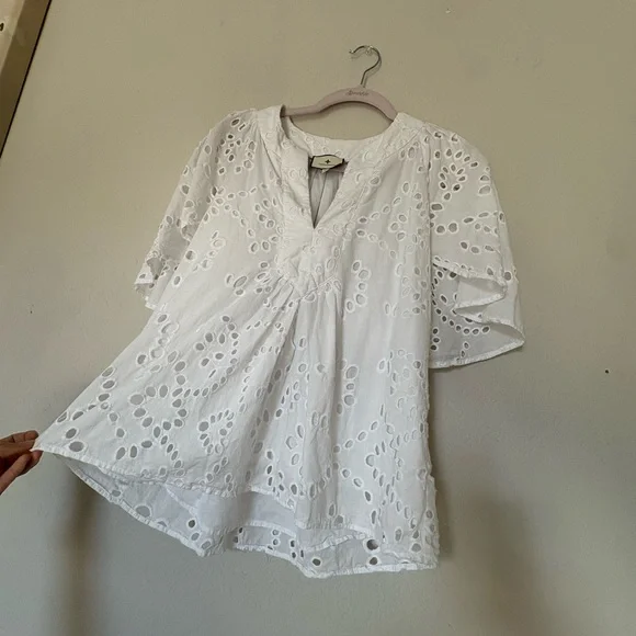 Tuckernuck White Eyelet Finley Flutter Sleeve Top - Picture 3 of 7